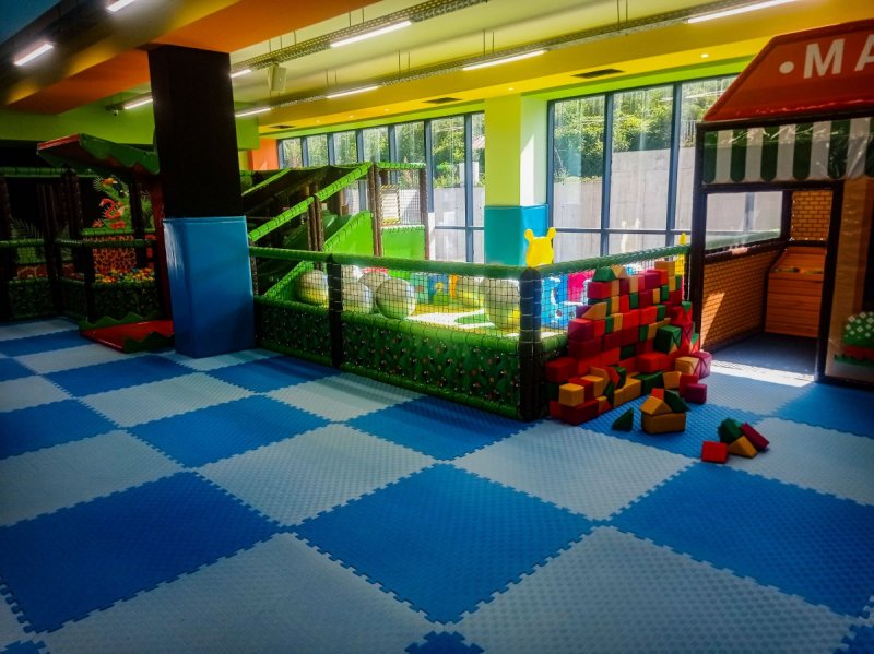 ​Bulgaria Indoor Playground Manufacturing Project